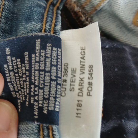 Fidelity - Picture 4 of 9